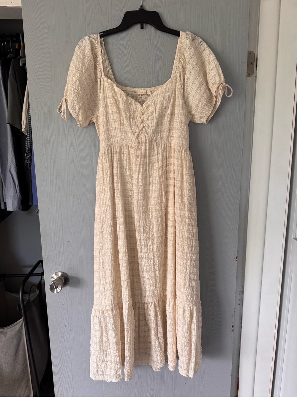 Women’s Cream Textured Midi Dress